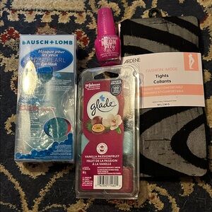 TheraPearl Eye Mask - Blue plus other household items